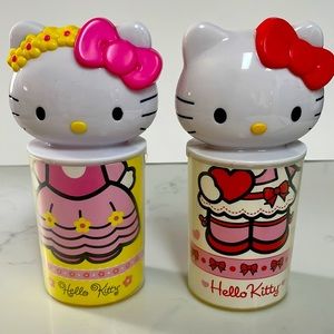Vintage Hello Kitty plastic containers